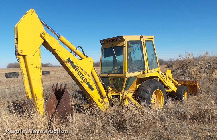 image for item DC5696 Ford 555 backhoe