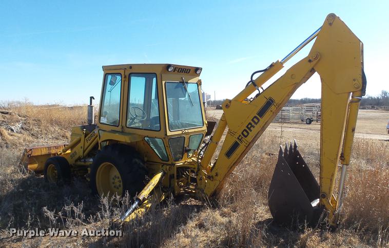image for item DC5696 Ford 555 backhoe