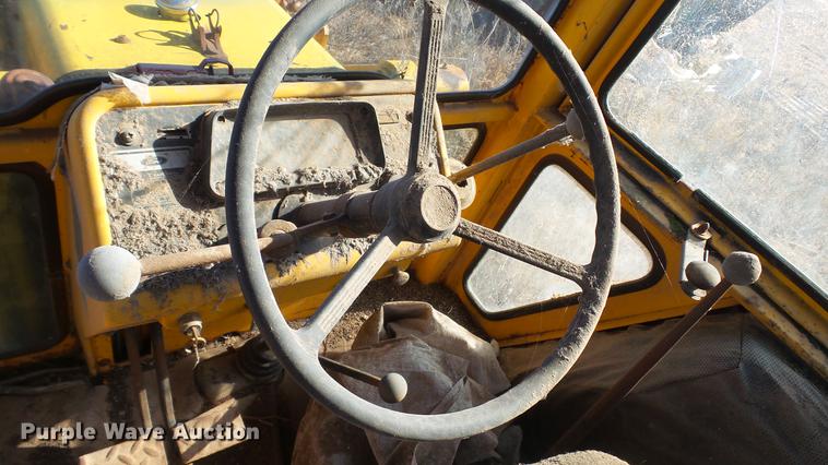 image for item DC5696 Ford 555 backhoe