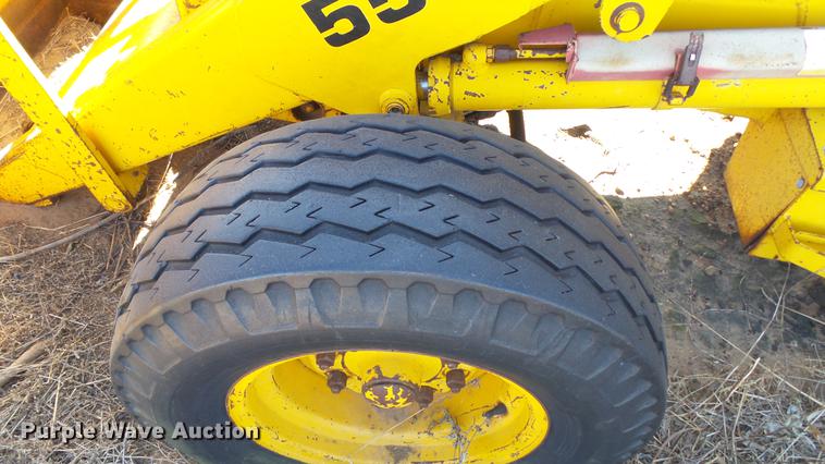 image for item DC5696 Ford 555 backhoe