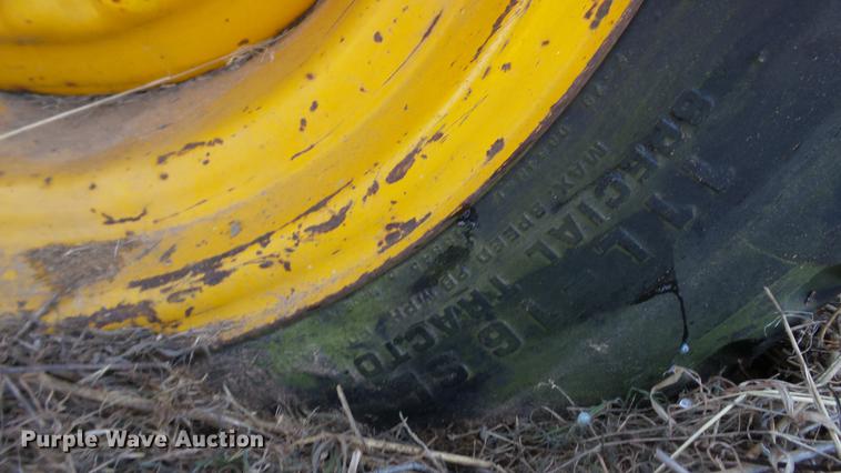 image for item DC5696 Ford 555 backhoe