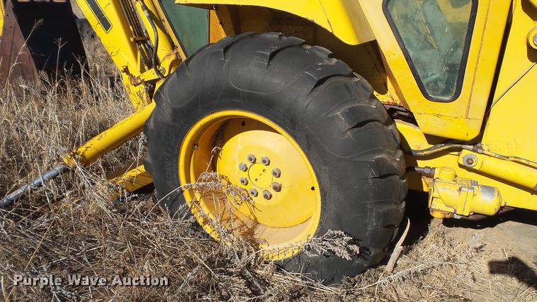 image for item DC5696 Ford 555 backhoe