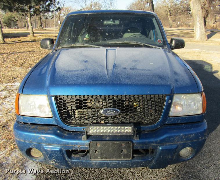 image for item DC7745 2001 Ford Ranger SuperCab pickup truck