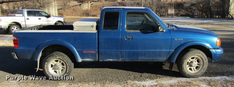 image for item DC7745 2001 Ford Ranger SuperCab pickup truck