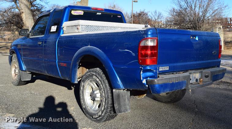 image for item DC7745 2001 Ford Ranger SuperCab pickup truck