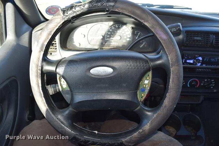 image for item DC7745 2001 Ford Ranger SuperCab pickup truck