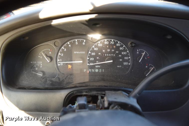 image for item DC7745 2001 Ford Ranger SuperCab pickup truck