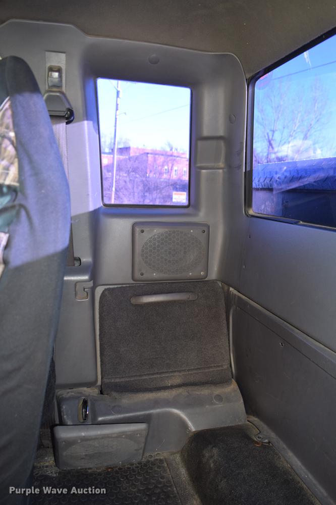 image for item DC7745 2001 Ford Ranger SuperCab pickup truck