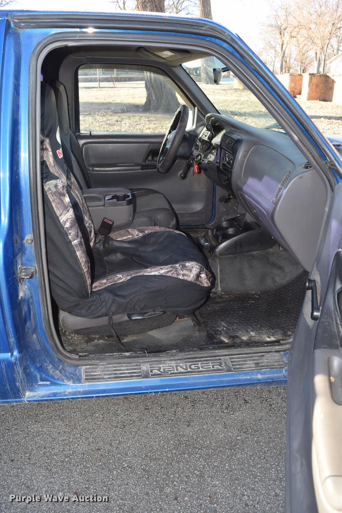 image for item DC7745 2001 Ford Ranger SuperCab pickup truck