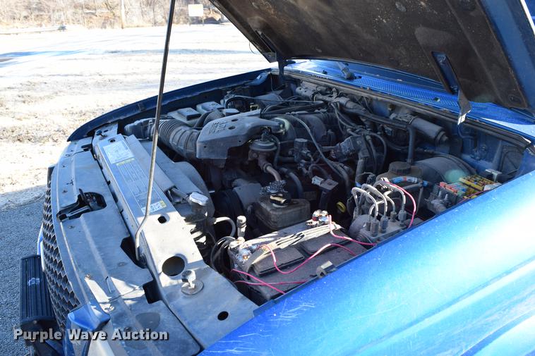 image for item DC7745 2001 Ford Ranger SuperCab pickup truck
