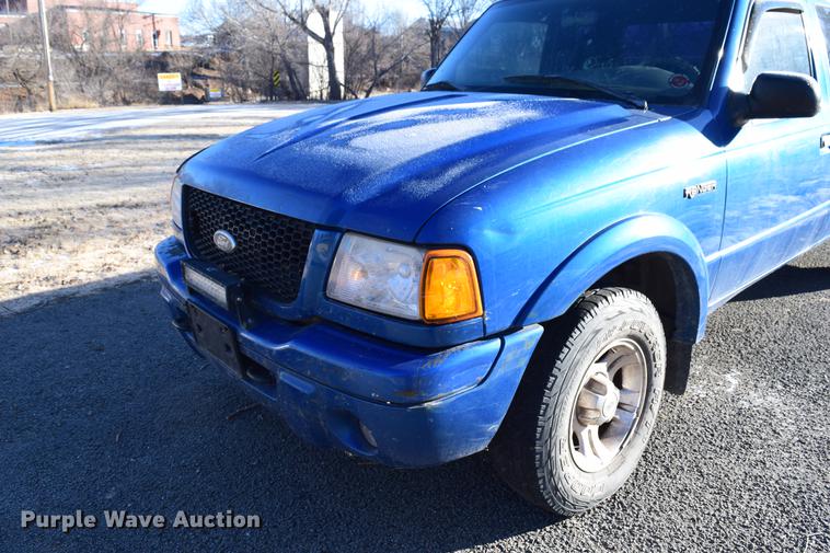 image for item DC7745 2001 Ford Ranger SuperCab pickup truck