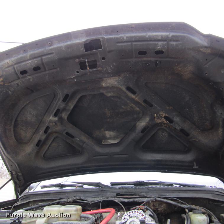 image for item DD2749 2001 Ford F350 Super Duty Lariat Crew Cab pickup truck