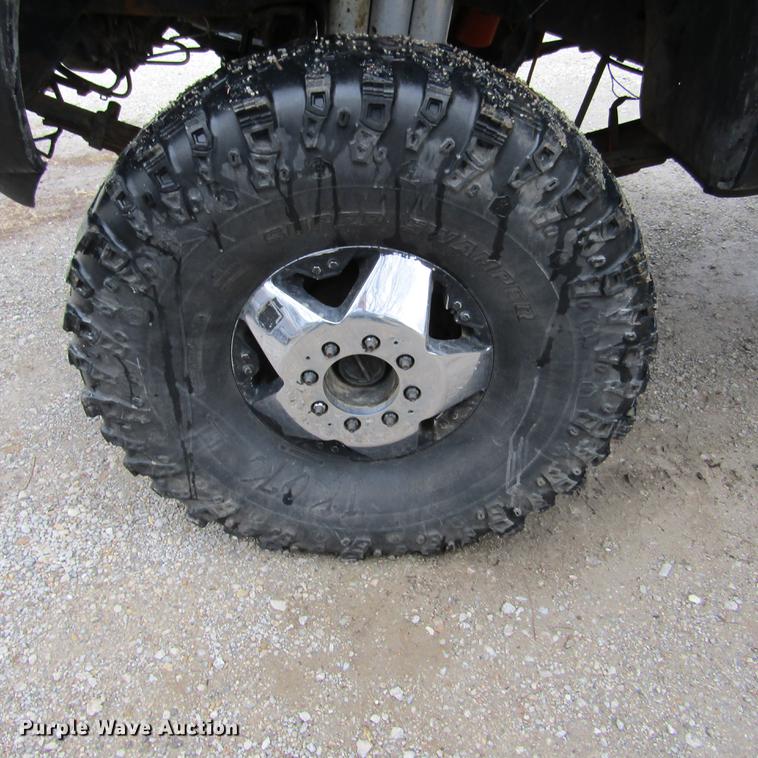 image for item DD2749 2001 Ford F350 Super Duty Lariat Crew Cab pickup truck