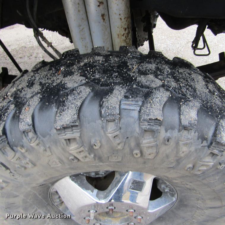 image for item DD2749 2001 Ford F350 Super Duty Lariat Crew Cab pickup truck