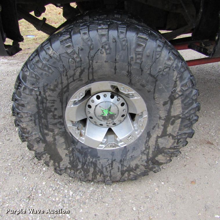 image for item DD2749 2001 Ford F350 Super Duty Lariat Crew Cab pickup truck