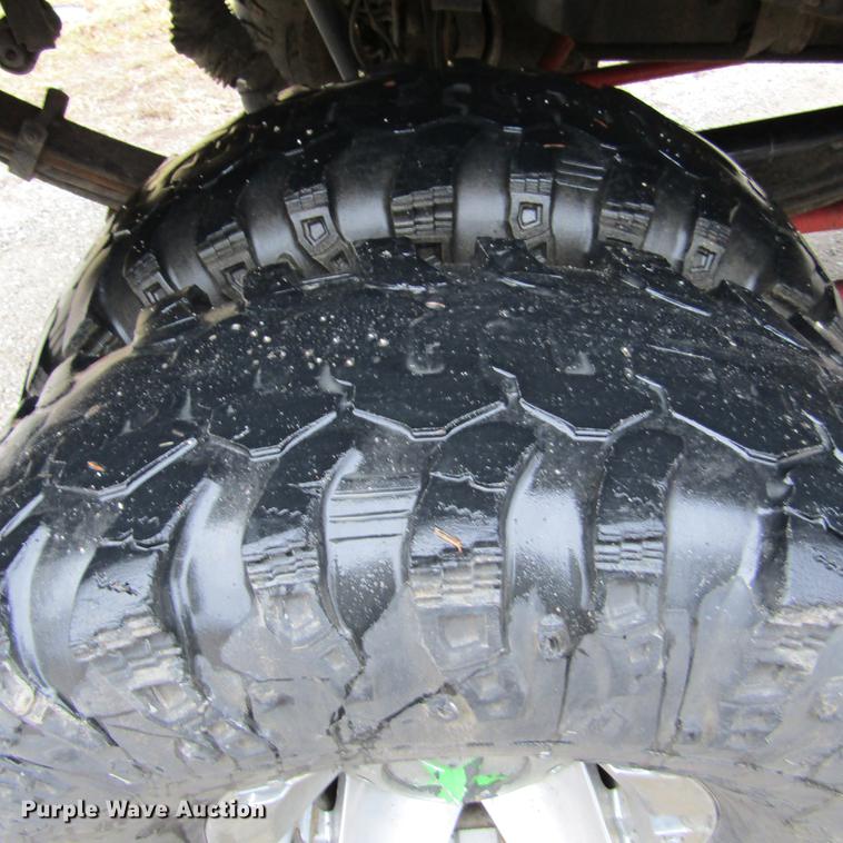 image for item DD2749 2001 Ford F350 Super Duty Lariat Crew Cab pickup truck