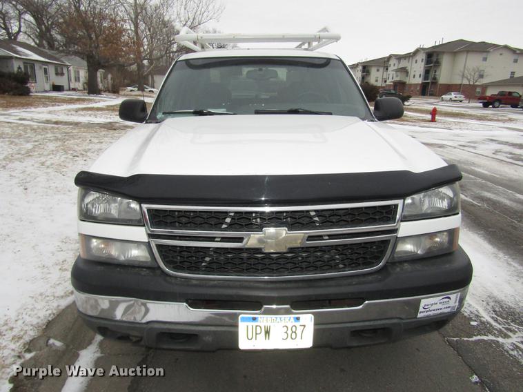 image for item DD2925 2007 Chevrolet 1500 Silverado Ext. Cab pickup truck