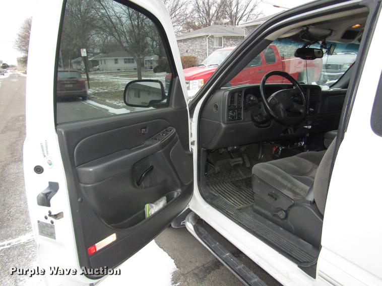 image for item DD2925 2007 Chevrolet 1500 Silverado Ext. Cab pickup truck