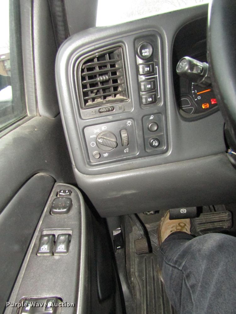 image for item DD2925 2007 Chevrolet 1500 Silverado Ext. Cab pickup truck