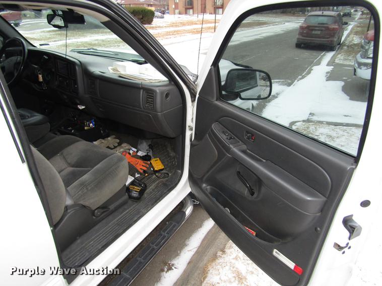 image for item DD2925 2007 Chevrolet 1500 Silverado Ext. Cab pickup truck