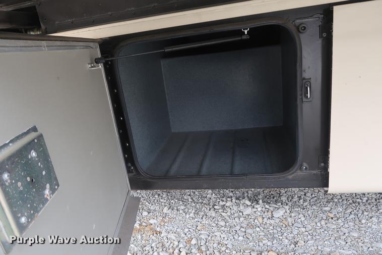 image for item DD5417 2008 Safari Simba RV