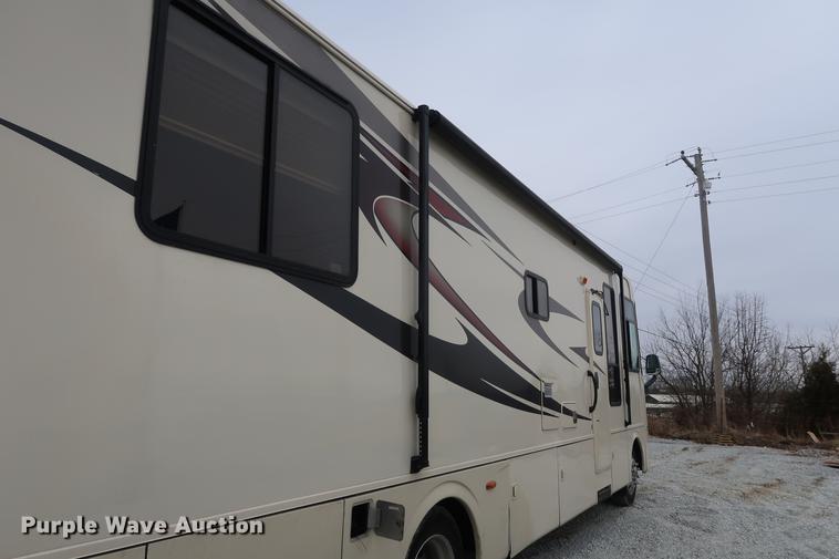 image for item DD5417 2008 Safari Simba RV