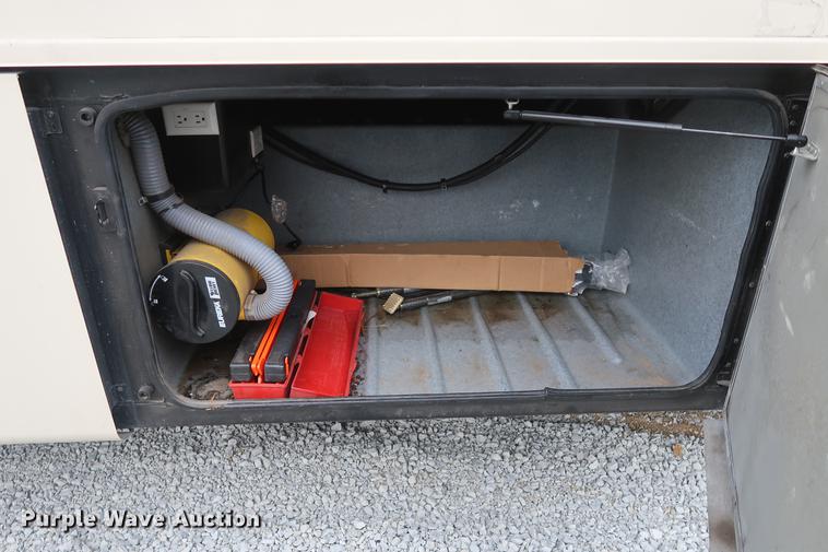 image for item DD5417 2008 Safari Simba RV