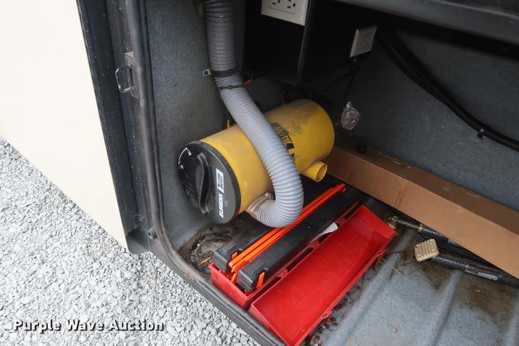 image for item DD5417 2008 Safari Simba RV