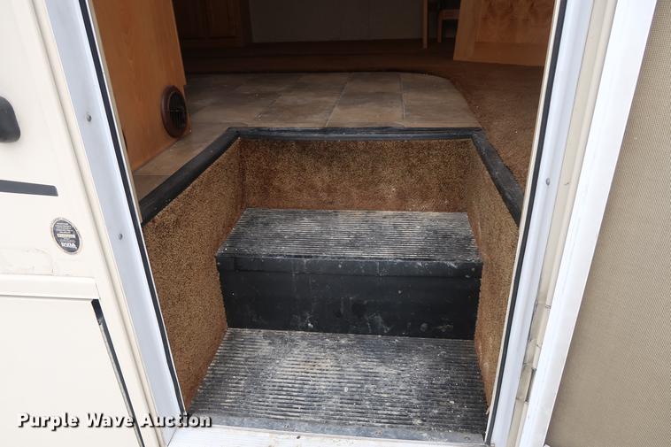 image for item DD5417 2008 Safari Simba RV