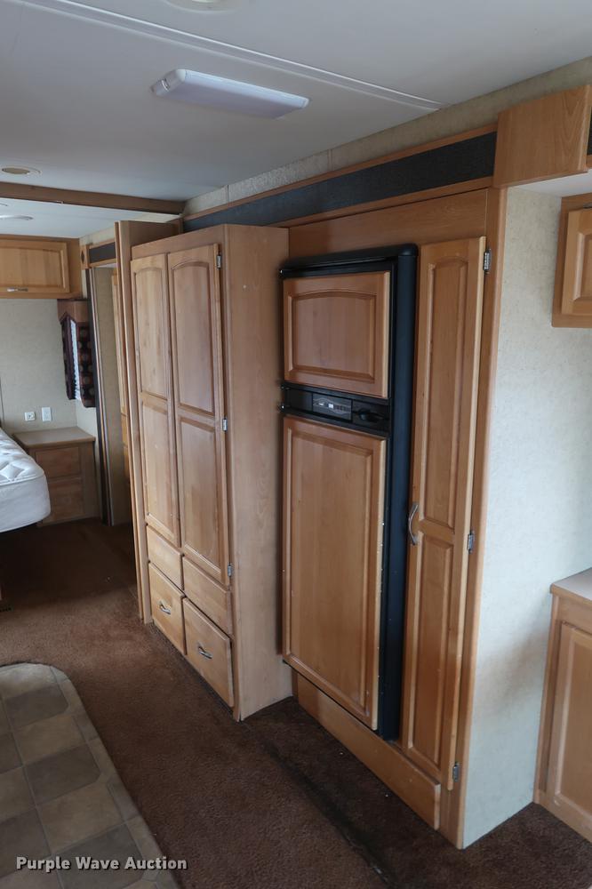 image for item DD5417 2008 Safari Simba RV