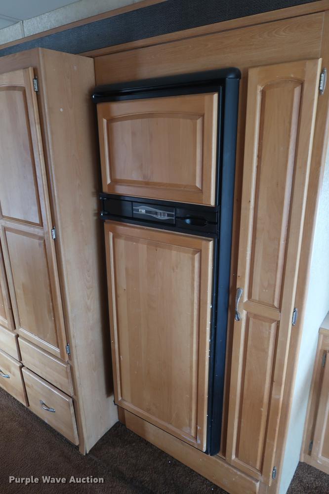 image for item DD5417 2008 Safari Simba RV