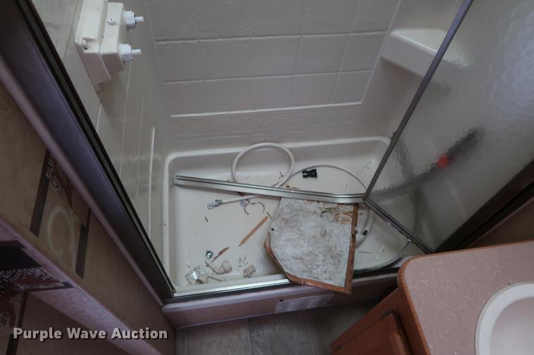 image for item DD5417 2008 Safari Simba RV