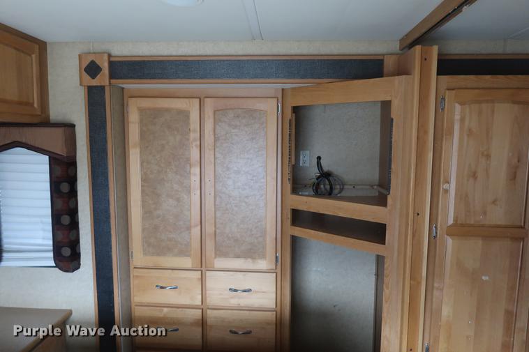 image for item DD5417 2008 Safari Simba RV