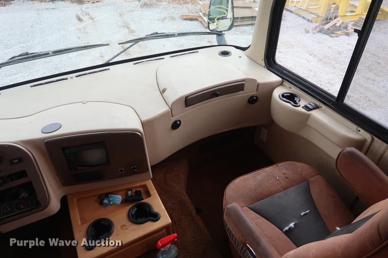 image for item DD5417 2008 Safari Simba RV