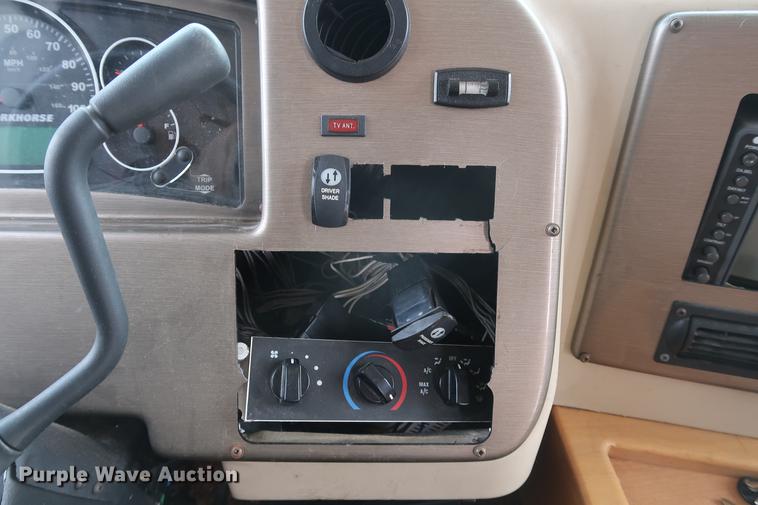 image for item DD5417 2008 Safari Simba RV