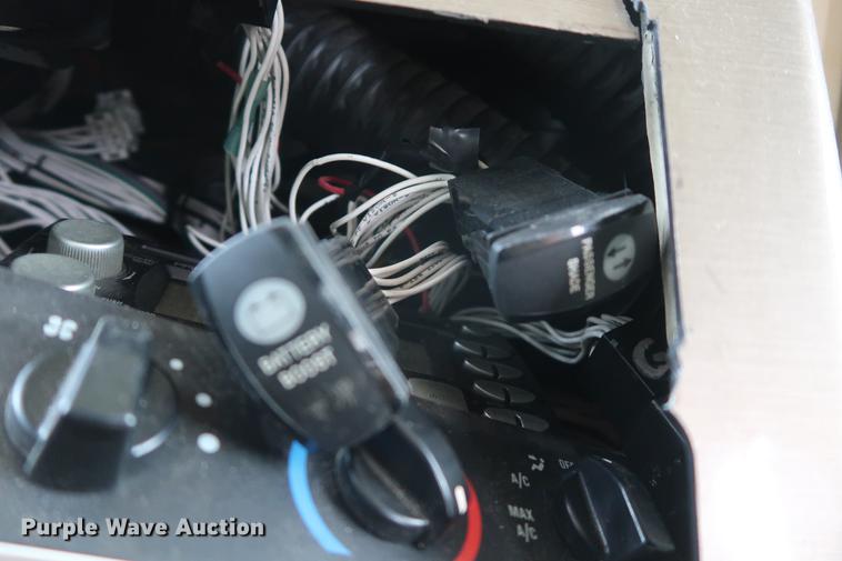 image for item DD5417 2008 Safari Simba RV