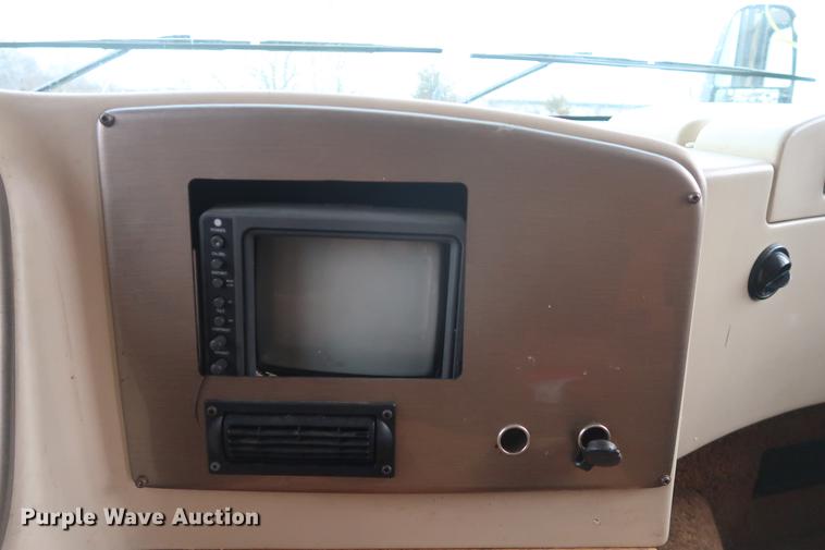 image for item DD5417 2008 Safari Simba RV