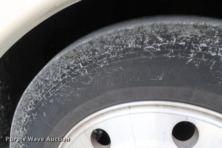 image for item DD5417 2008 Safari Simba RV