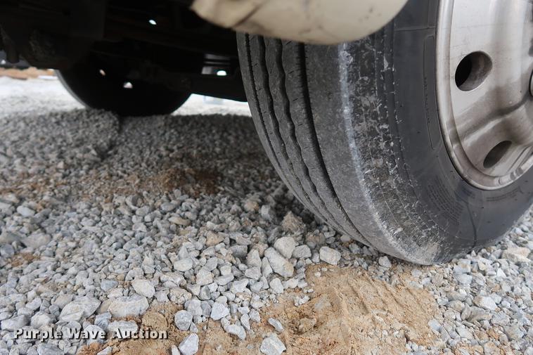 image for item DD5417 2008 Safari Simba RV