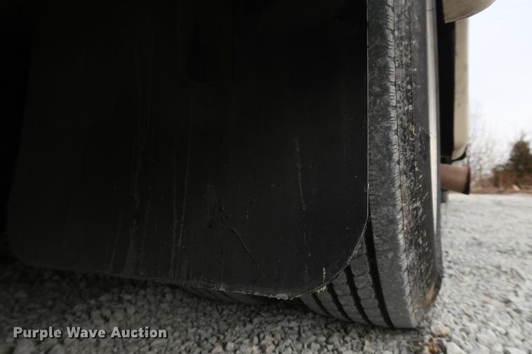 image for item DD5417 2008 Safari Simba RV