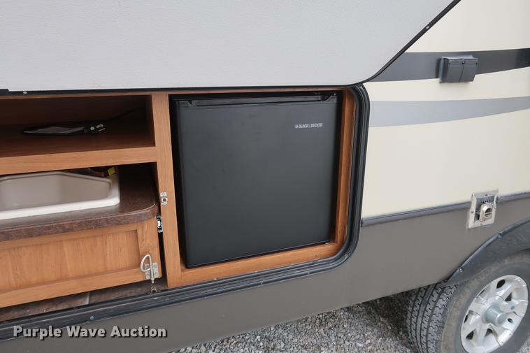 image for item DD5419 2013 Crossroads Reverse Sunset Trail camper