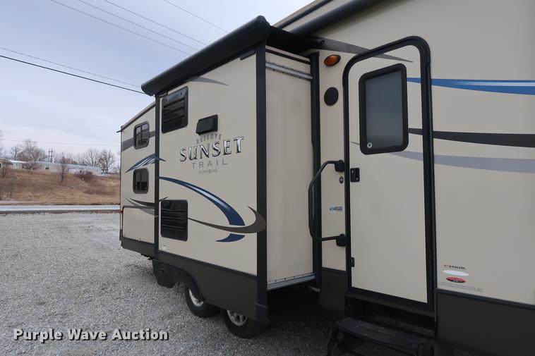 image for item DD5419 2013 Crossroads Reverse Sunset Trail camper
