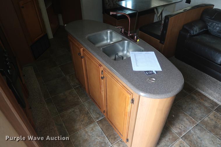 image for item DD5419 2013 Crossroads Reverse Sunset Trail camper