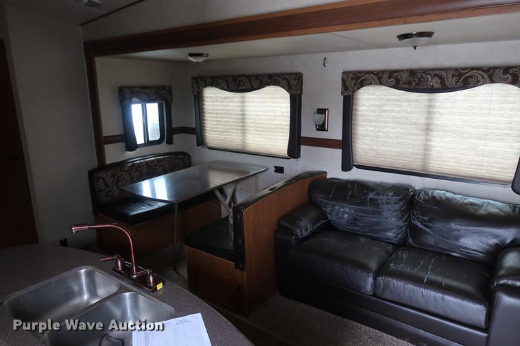 image for item DD5419 2013 Crossroads Reverse Sunset Trail camper