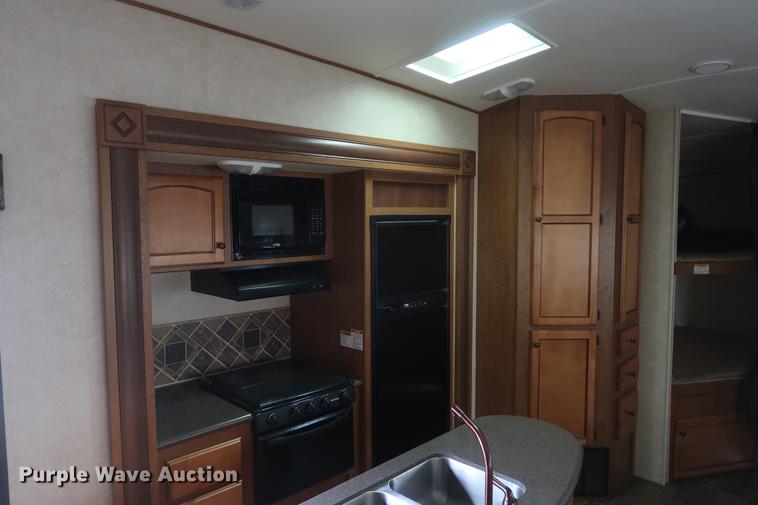 image for item DD5419 2013 Crossroads Reverse Sunset Trail camper