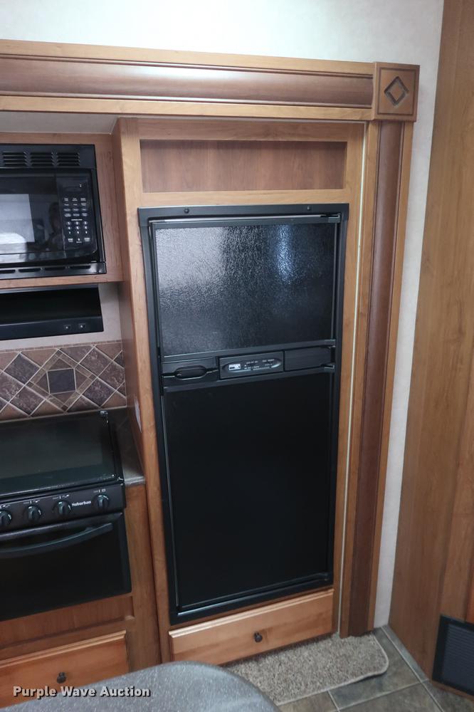 image for item DD5419 2013 Crossroads Reverse Sunset Trail camper