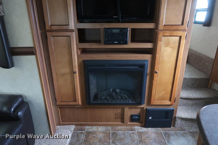 image for item DD5419 2013 Crossroads Reverse Sunset Trail camper