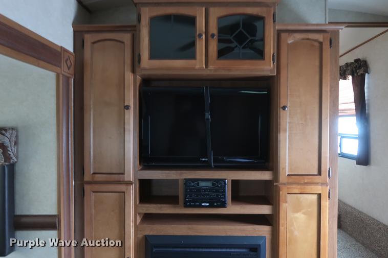 image for item DD5419 2013 Crossroads Reverse Sunset Trail camper