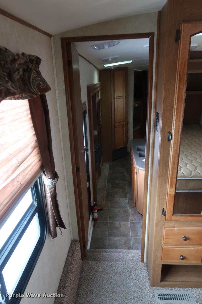 image for item DD5419 2013 Crossroads Reverse Sunset Trail camper