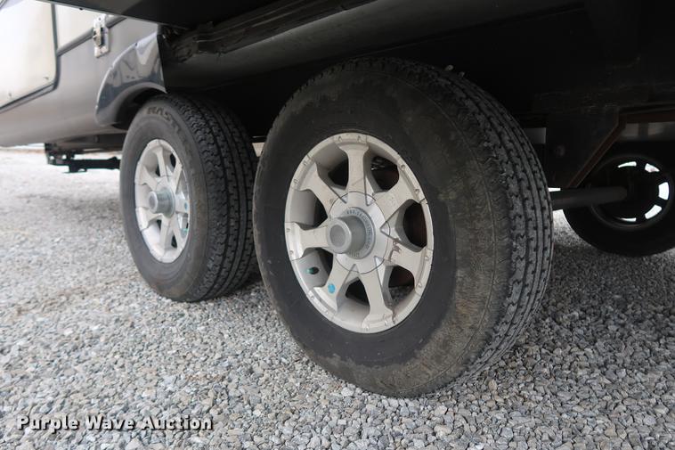 image for item DD5419 2013 Crossroads Reverse Sunset Trail camper